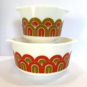 Vintage Pyrex Arches / Fish Scale Bowl Set 343 & 344 1.5 & 3 Quarts Set Of 2